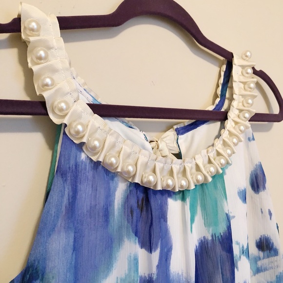 💥Gorgeous Multicolor Top with Pearl Neckline - Picture 3 of 7